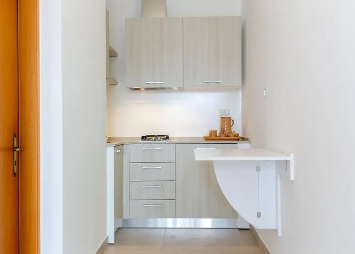 Apollo * טורה סן ג'ובאני אוג'נטו